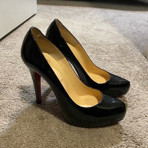 Louboutin patent leather red bottoms. Worn twice. - Picture 2 of 4